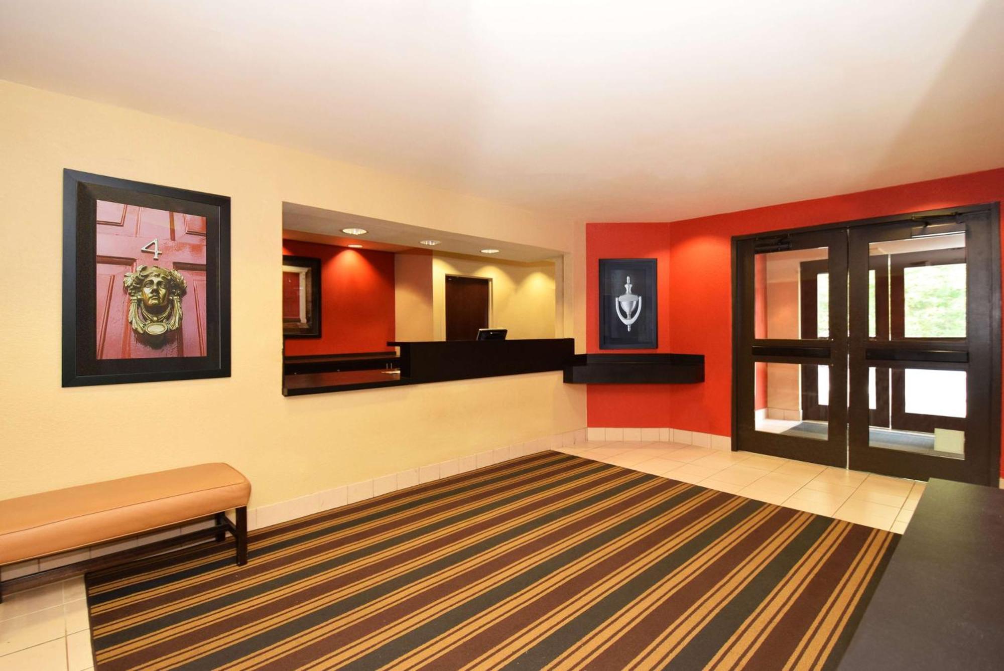 เอ็กซ์เทนด์ สเตย์ อเมริกา ฮาร์ตฟอร์ด แมนเชสเตอร์ Hotel ภายนอก รูปภาพ