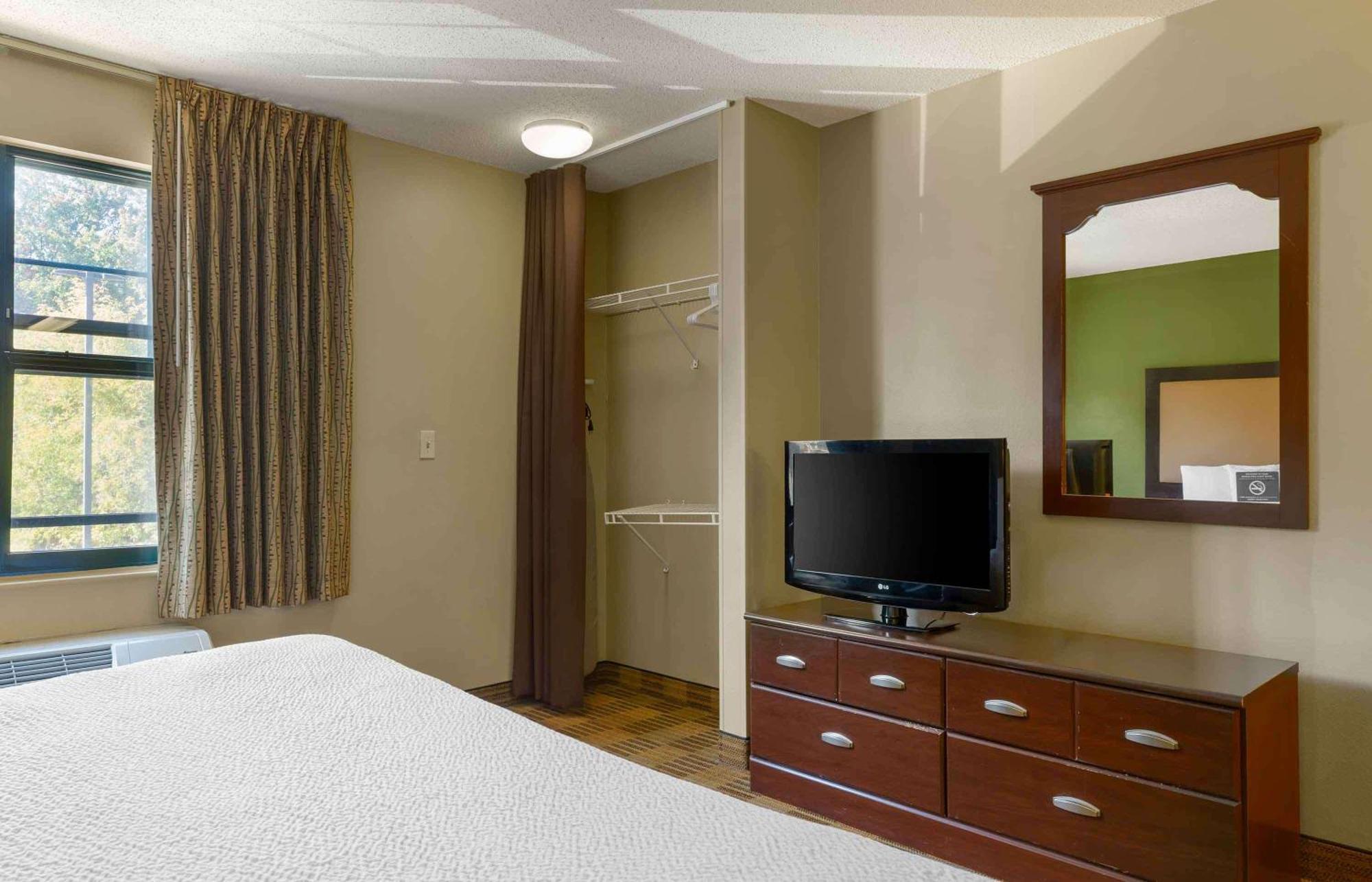 เอ็กซ์เทนด์ สเตย์ อเมริกา ฮาร์ตฟอร์ด แมนเชสเตอร์ Hotel ภายนอก รูปภาพ