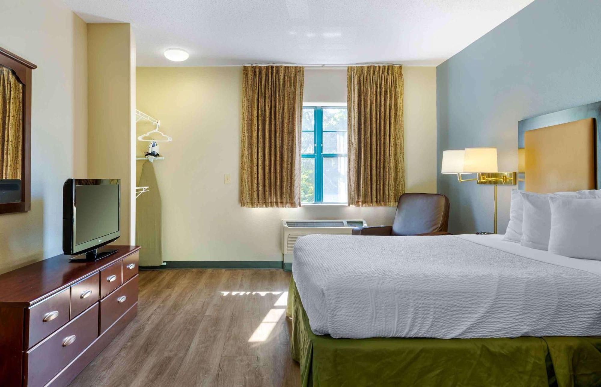 เอ็กซ์เทนด์ สเตย์ อเมริกา ฮาร์ตฟอร์ด แมนเชสเตอร์ Hotel ภายนอก รูปภาพ
