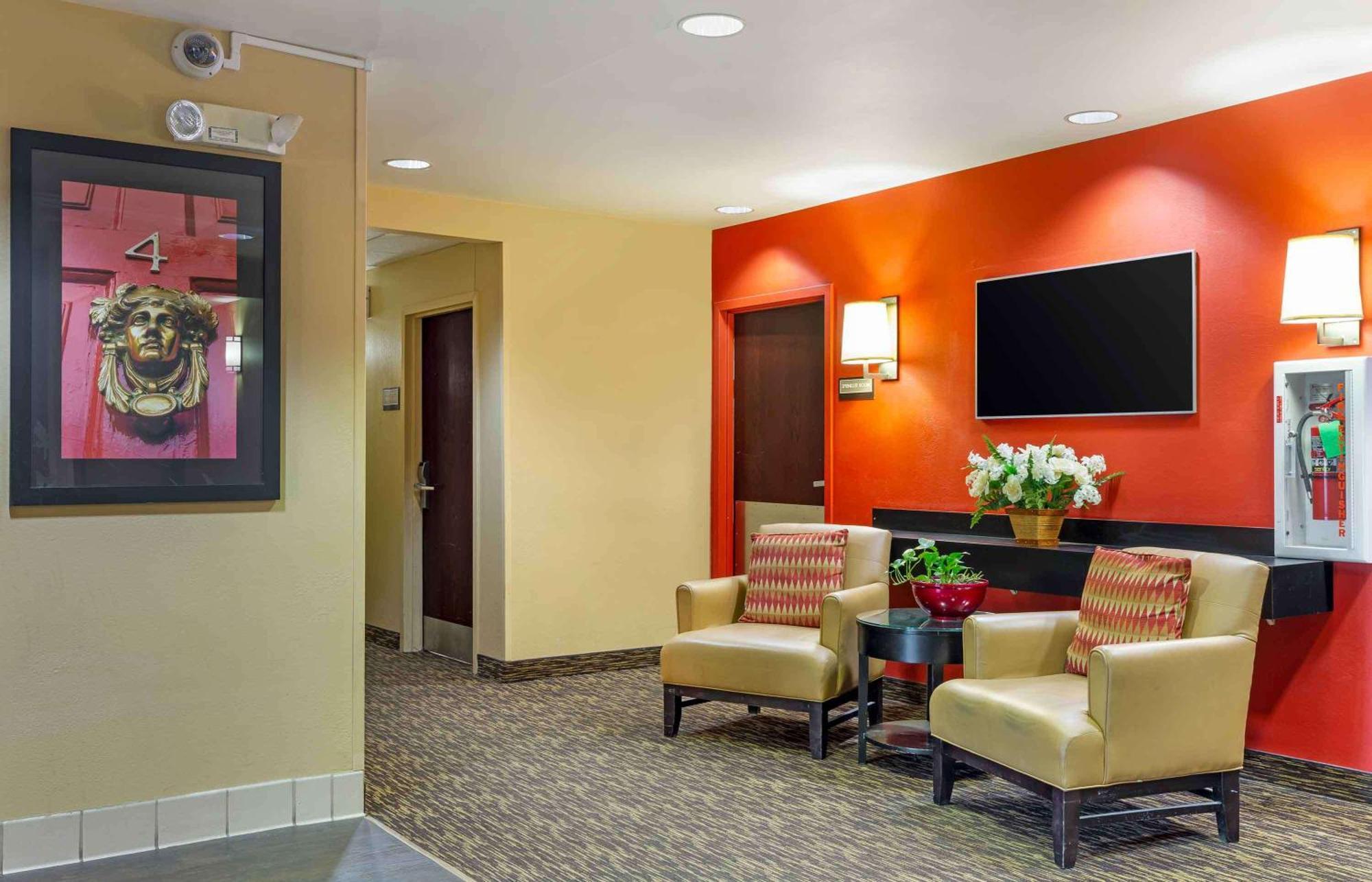 เอ็กซ์เทนด์ สเตย์ อเมริกา ฮาร์ตฟอร์ด แมนเชสเตอร์ Hotel ภายนอก รูปภาพ
