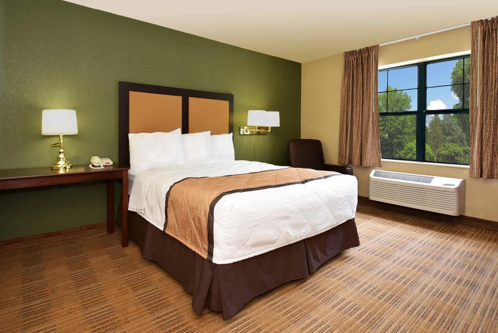 เอ็กซ์เทนด์ สเตย์ อเมริกา ฮาร์ตฟอร์ด แมนเชสเตอร์ Hotel ภายนอก รูปภาพ