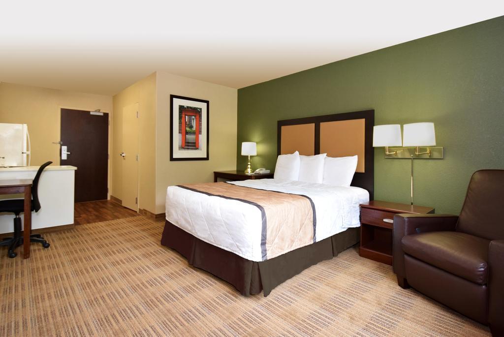 เอ็กซ์เทนด์ สเตย์ อเมริกา ฮาร์ตฟอร์ด แมนเชสเตอร์ Hotel ภายนอก รูปภาพ